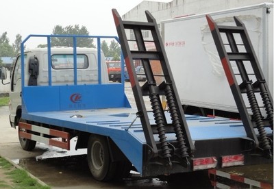 江淮平板運(yùn)輸車與隨州改裝廠 質(zhì)優(yōu)價(jià)廉的專業(yè)汽車改裝選擇